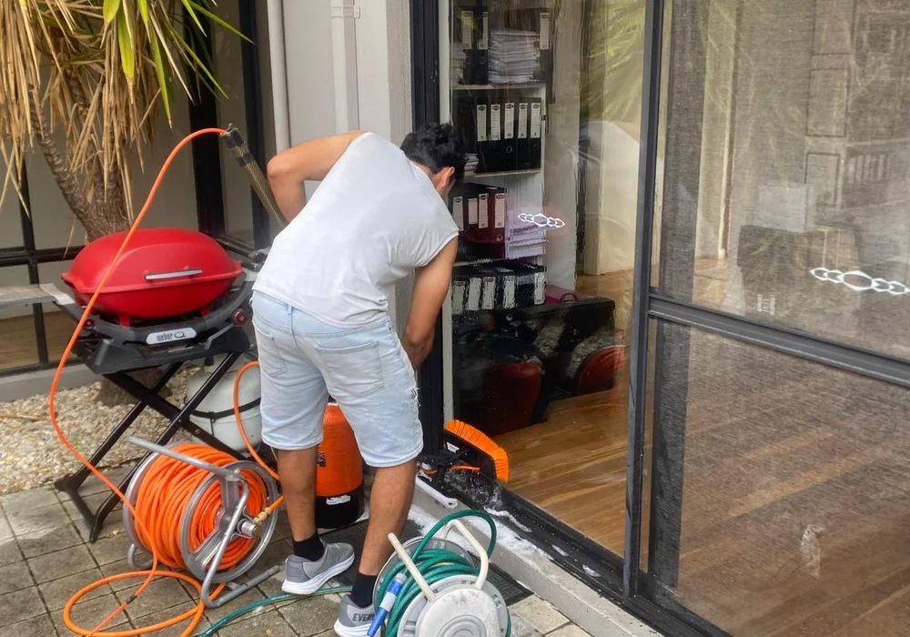 Office & Commercial Cleaning